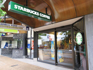 ニュージーランド南島の最南端のスターバックス・コーヒー（Starbucks Coffee）